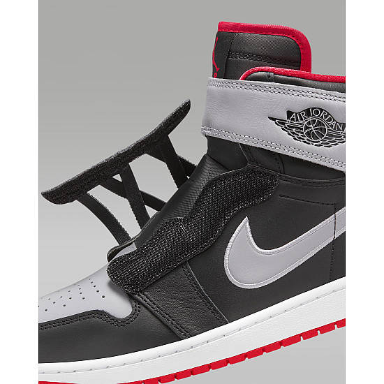 Air Jordan 1 Hi FlyEase Black/Cement Grey