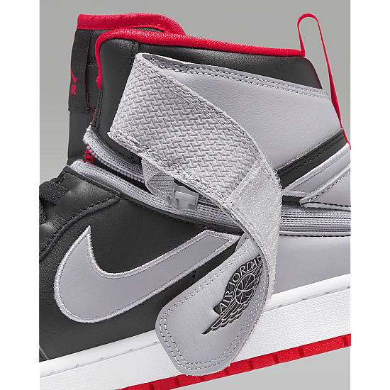 Air Jordan 1 Hi FlyEase Black/Cement Grey