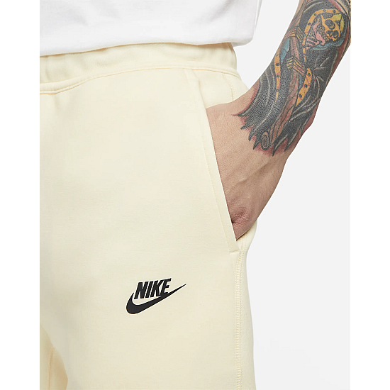 Pantaloni Nike Sportswear Tech Fleece Coconut Milk