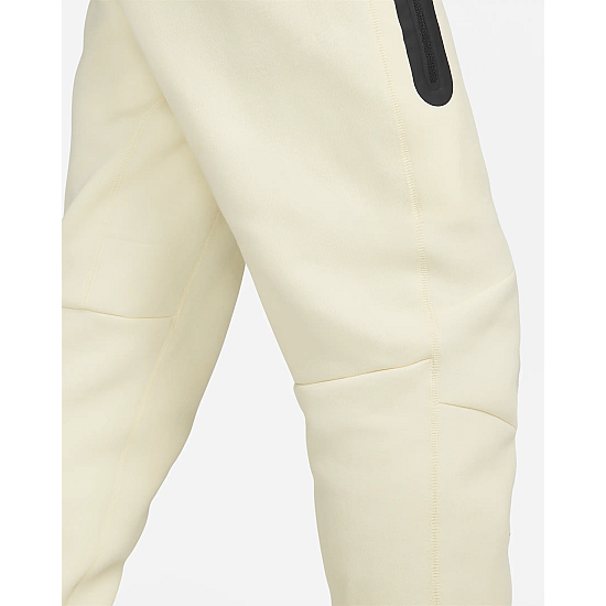 Pantaloni Nike Sportswear Tech Fleece Coconut Milk